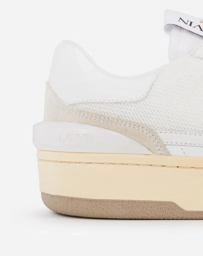 Sneaker aus Mesh in Lehmfarbe
