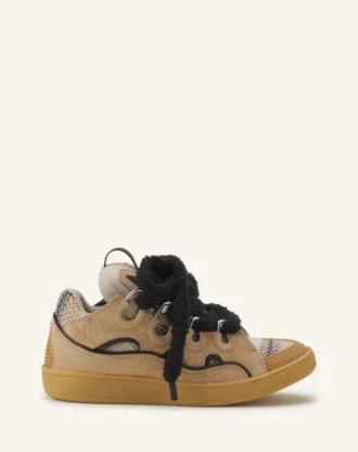 Sneakers aus Wildleder mit Mesh-Schnürsenkeln