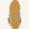 Sneakers aus Wildleder mit Mesh-Schnürsenkeln