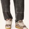 Sneakers aus Wildleder mit Mesh-Schnürsenkeln