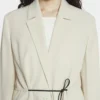Wollmischjacke mit Gürtel Wollmischjacke mit Gürtel
